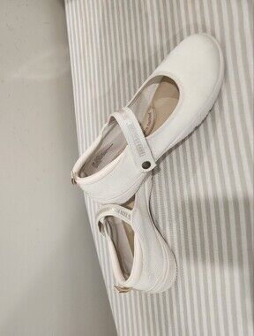 JSport by Jambu White Mary Jane Casual Flats